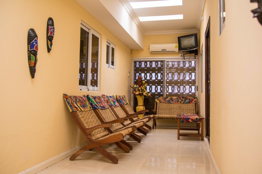Alma House Hotel Akra Dış mekan fotoğraf